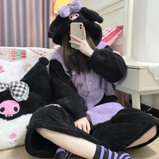 Bata Sanrio de Felpa para Adultos