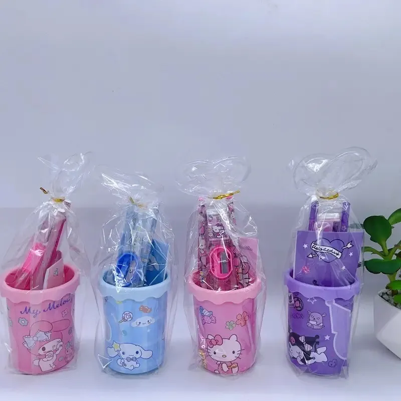 Set escritorio Sanrio 7 Piezas (Varios diseños)