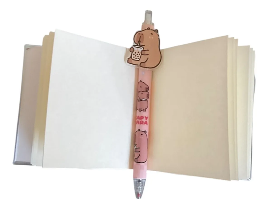 Set Libreta Pequeña Capibara 140 Hojas con Lápiz Gel (Varios diseños)