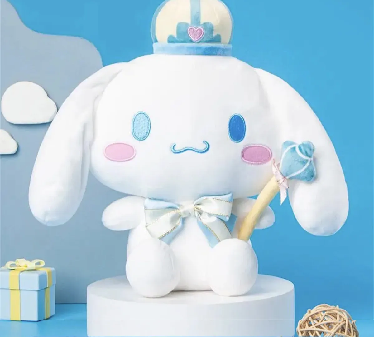 Peluche Cinnamoroll con Corona 30 cm