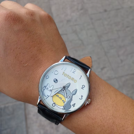 Reloj Analógico de Cuerina Totoro