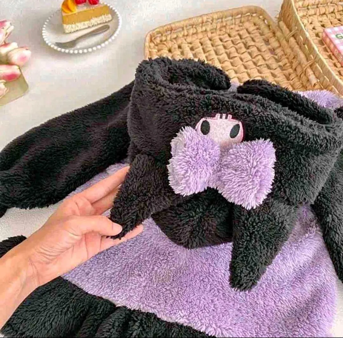 Bata Sanrio de Felpa para Adultos