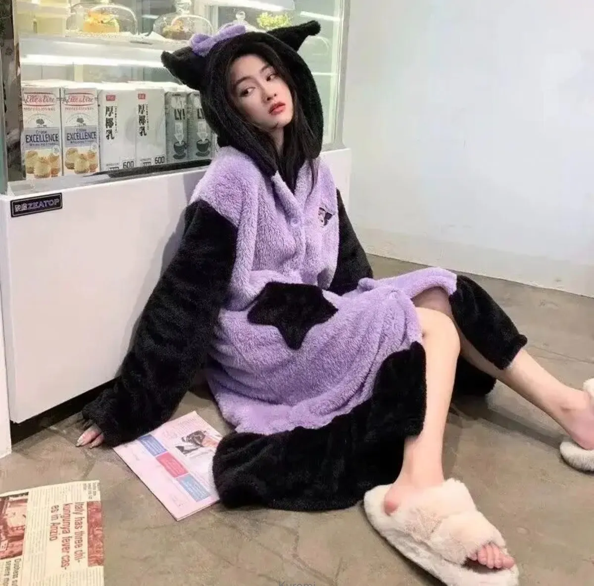 Bata Sanrio de Felpa para Adultos