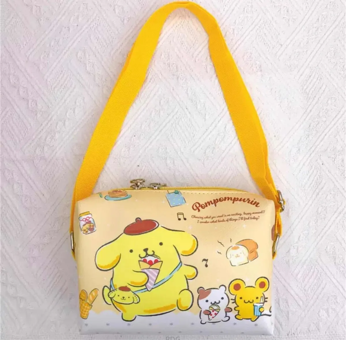 Cartera Bandolera Personajes de Sanrio con Forro