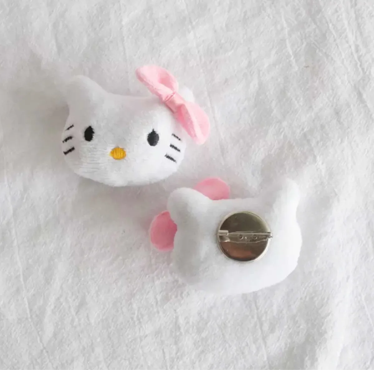 Broche de Peluche Sanrio (Hello Kitty y Amigos)