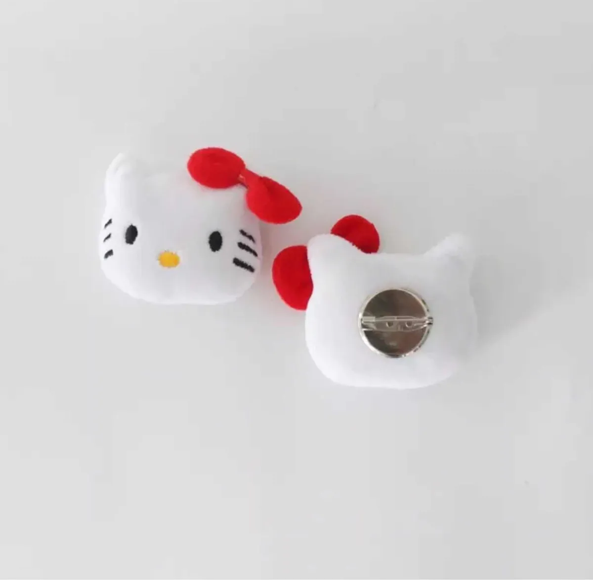 Broche de Peluche Sanrio (Hello Kitty y Amigos)