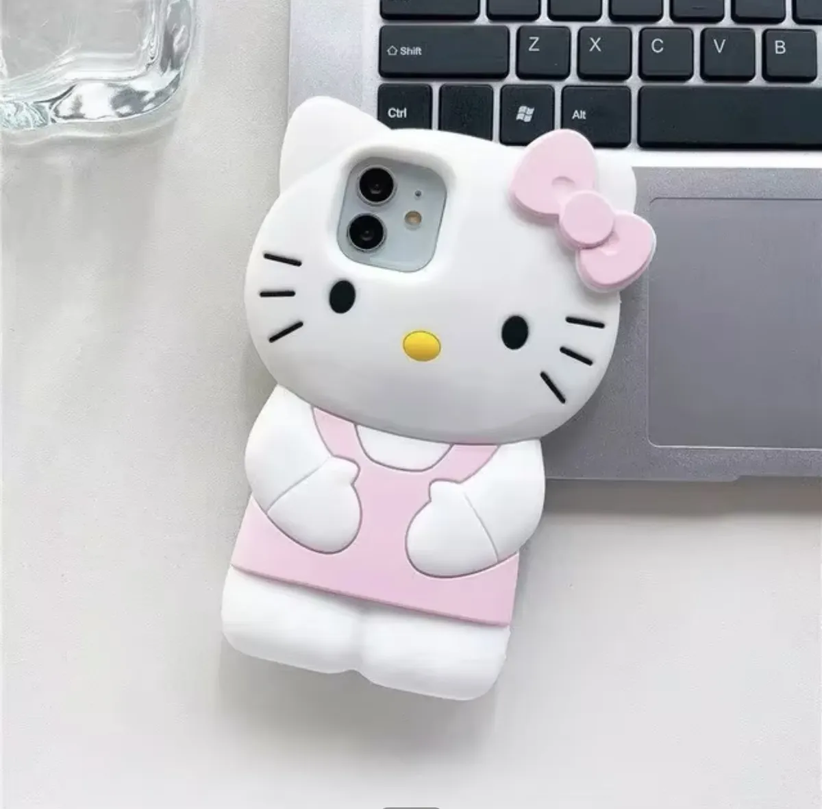 Carcasa Hello Kitty Silicona con Relieve para iPhone