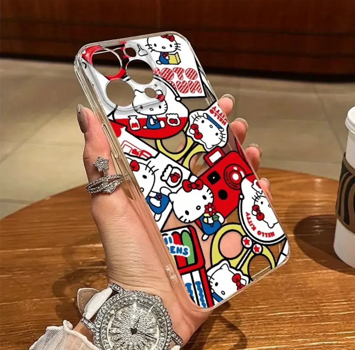Carcasa Personajes Sanrio para iPhone