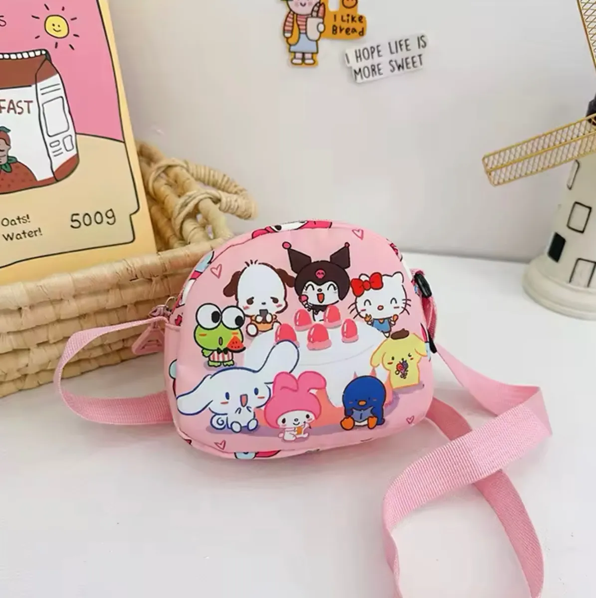 Cartera Pequeña de Personajes Sanrio