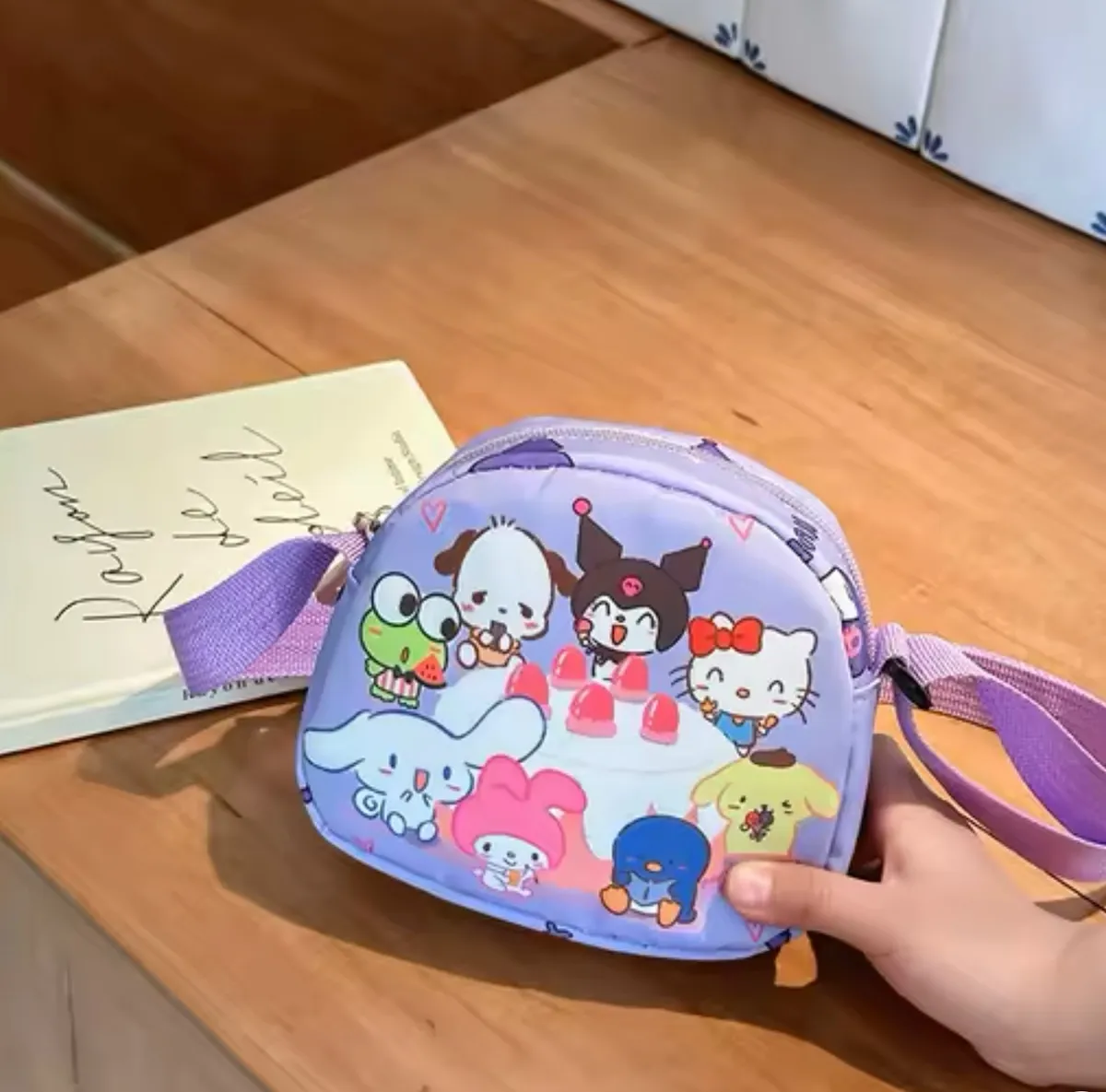 Cartera Pequeña de Personajes Sanrio