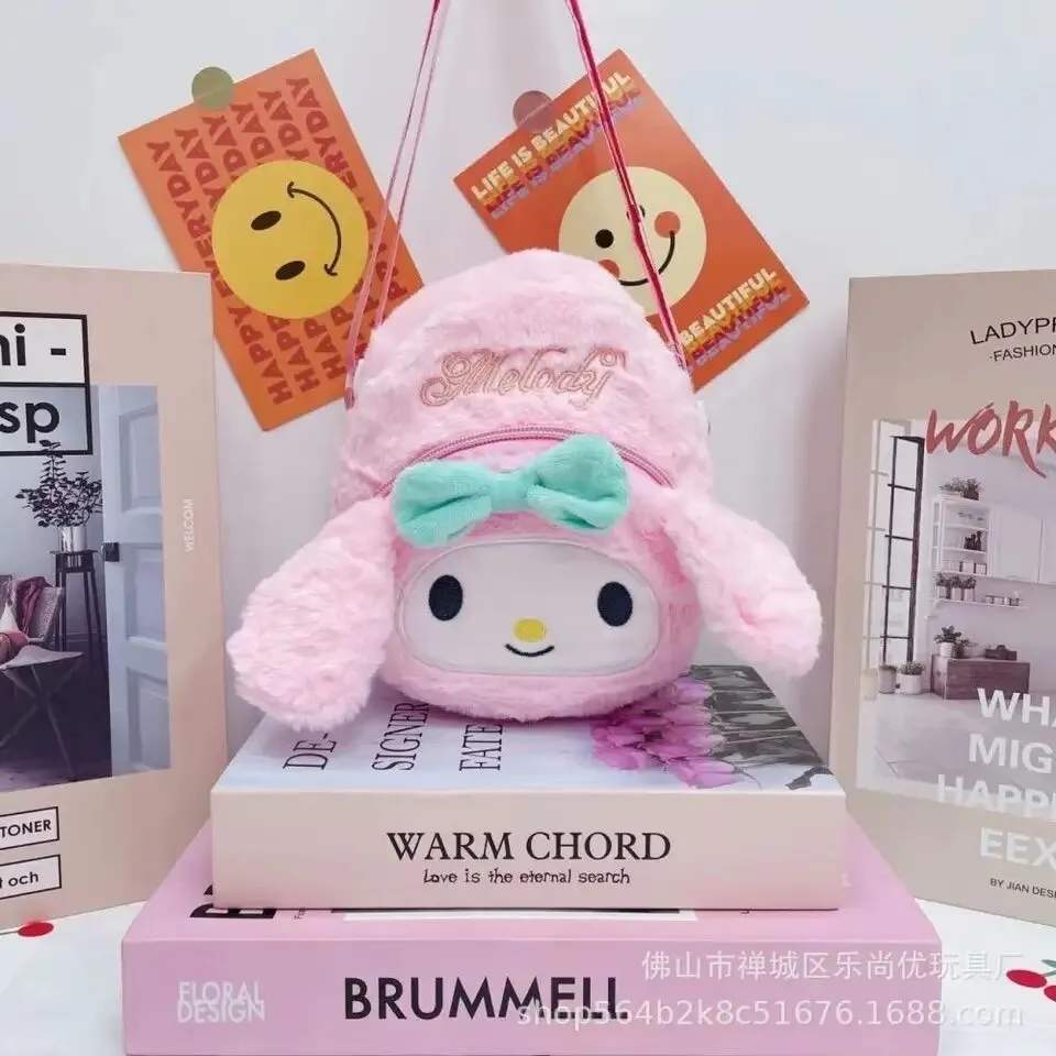 Cartera Bandolera Pequeña de Peluche Personajes Sanrio