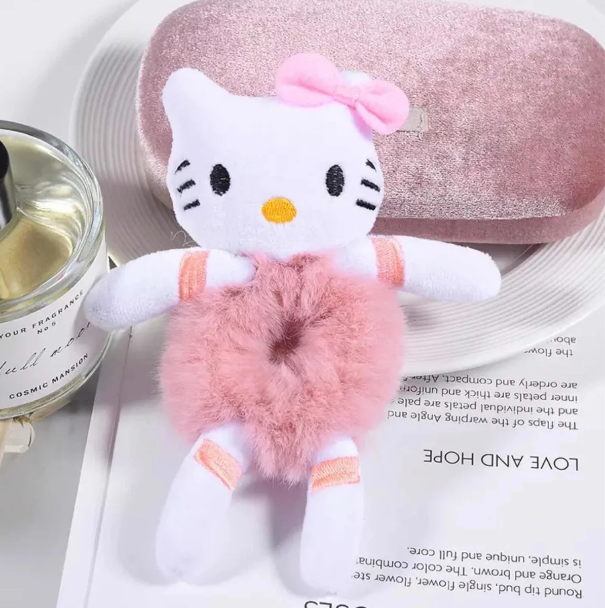 Colet Felpudo Hello Kitty para Niñas