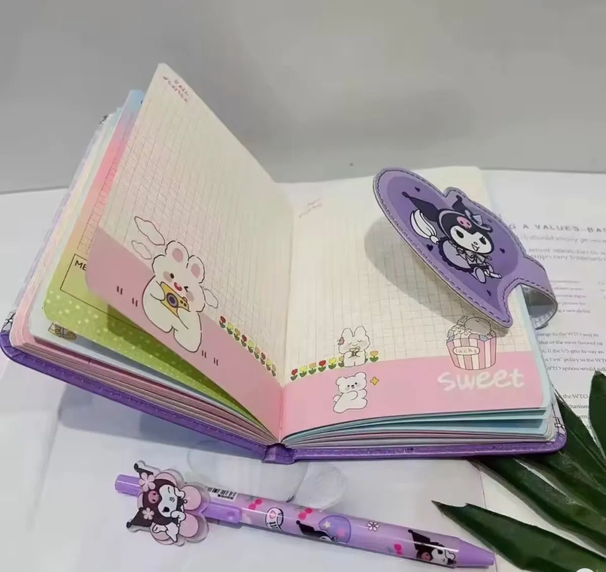 Set libreta y Lápiz Personajes Sanrio Diseño Corazón (Varios diseños)