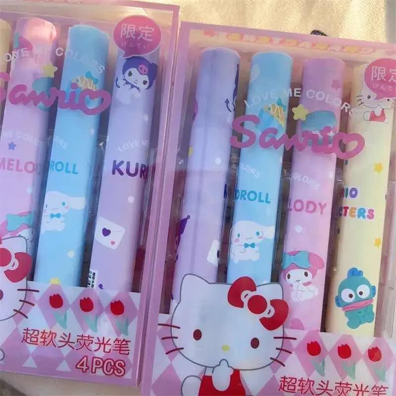 Set 4 Destacadores Personajes Sanrio + Cajita