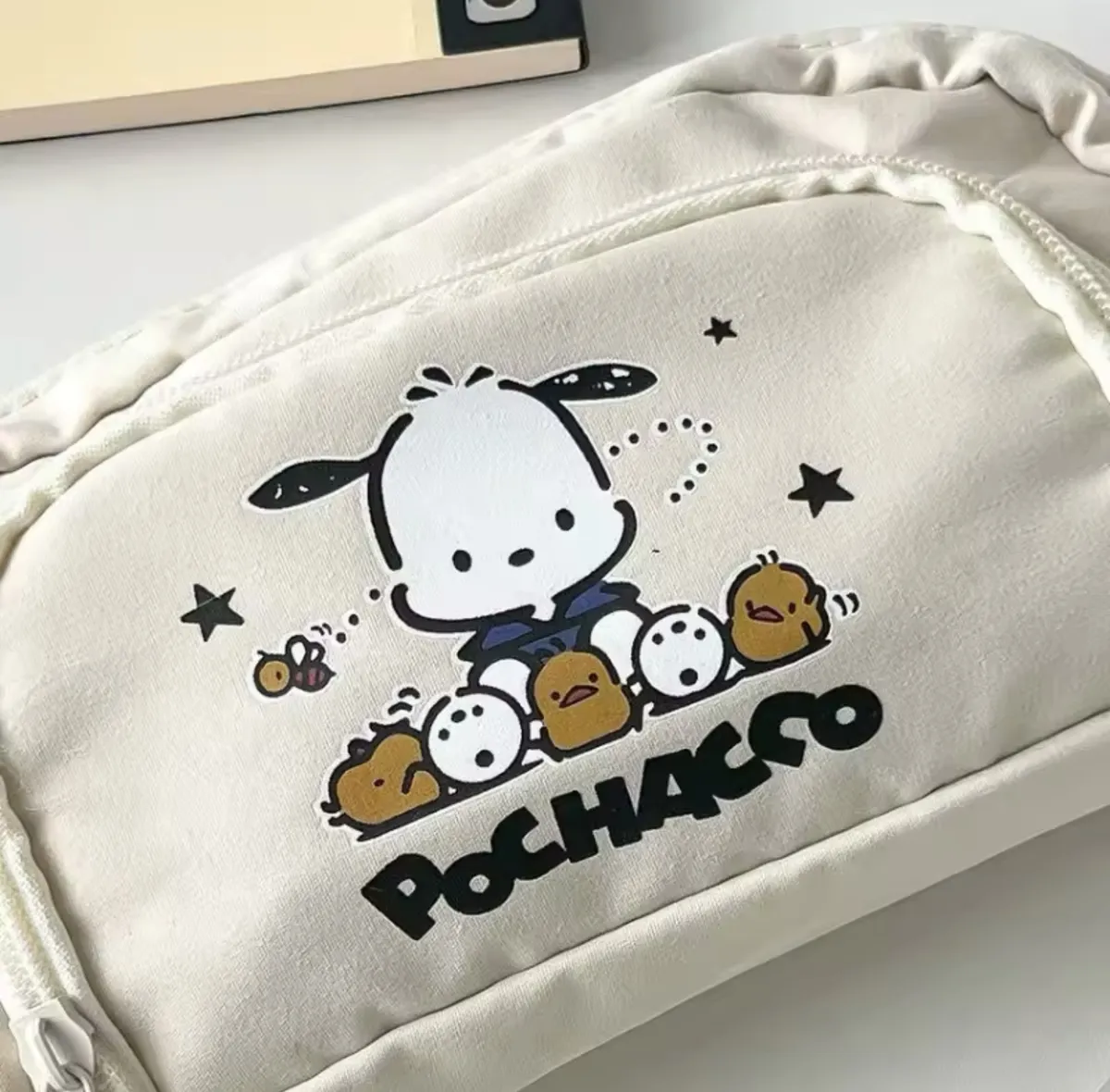 Estuche Sanrio Pochacco (Varios diseños)