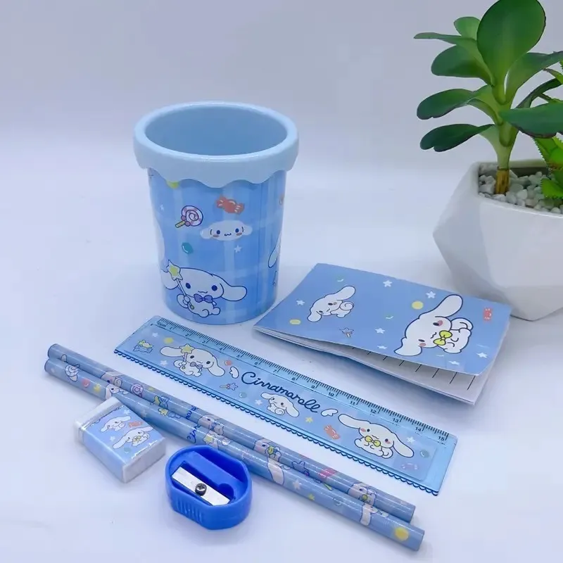 Set escritorio Sanrio 7 Piezas (Varios diseños)