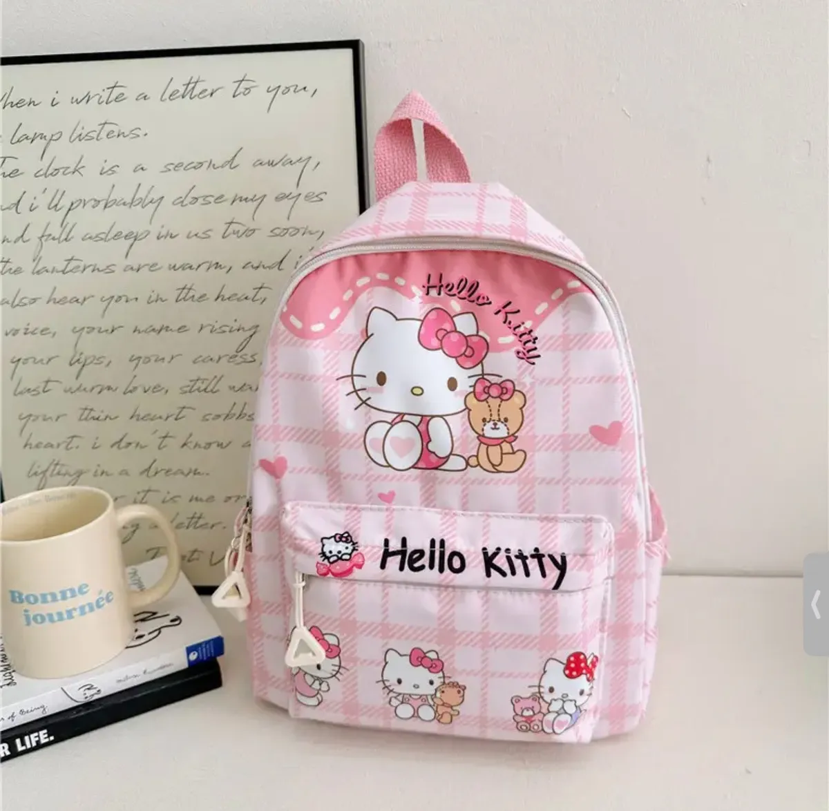 Mochila Escolar de Tela Personajes Sanrio (Varios Modelos)
