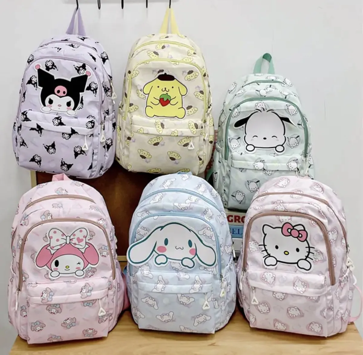 Mochila Escolar Grande de Tela Personajes Sanrio
