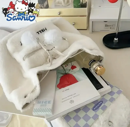Mochila de Peluche Rectangular Personajes Sanrio (Varios diseños)