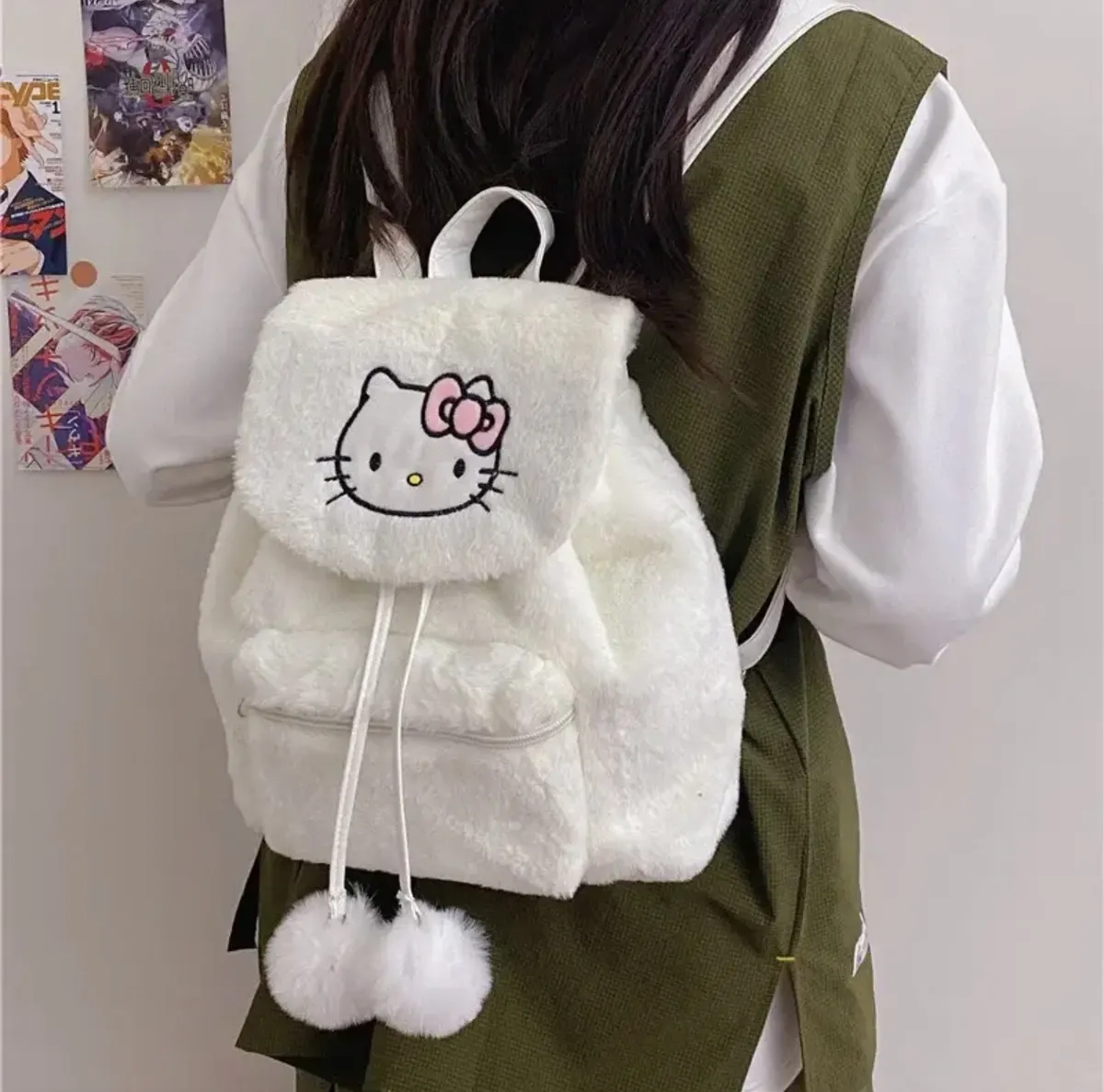 Mochila de Peluche Rectangular Personajes Sanrio (Varios diseños)