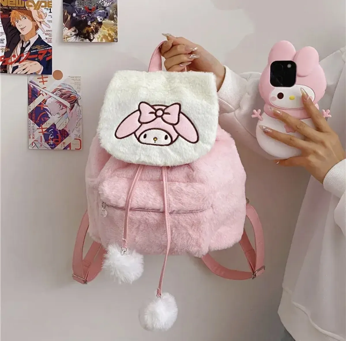 Mochila de Peluche Rectangular Personajes Sanrio (Varios diseños)