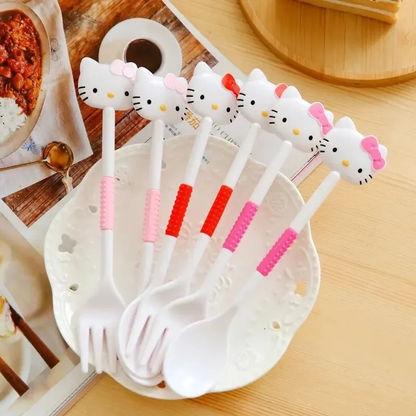 Set de Cubiertos Hello Kitty (Varios diseños)
