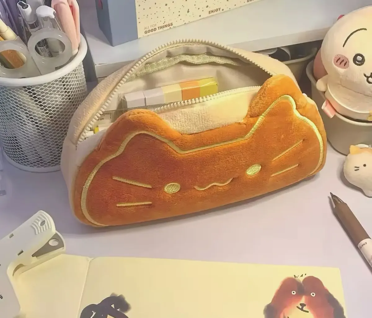 Estuche Escolar Pusheen Felpa 2 Compartimentos