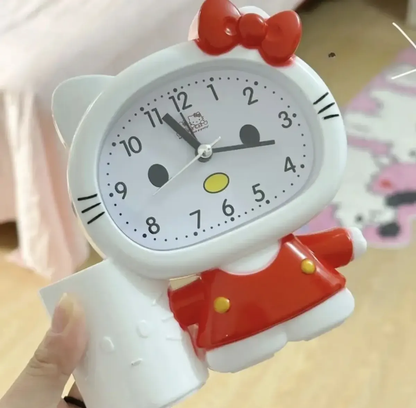 Reloj Despertador Hello Kitty con Portalápiz