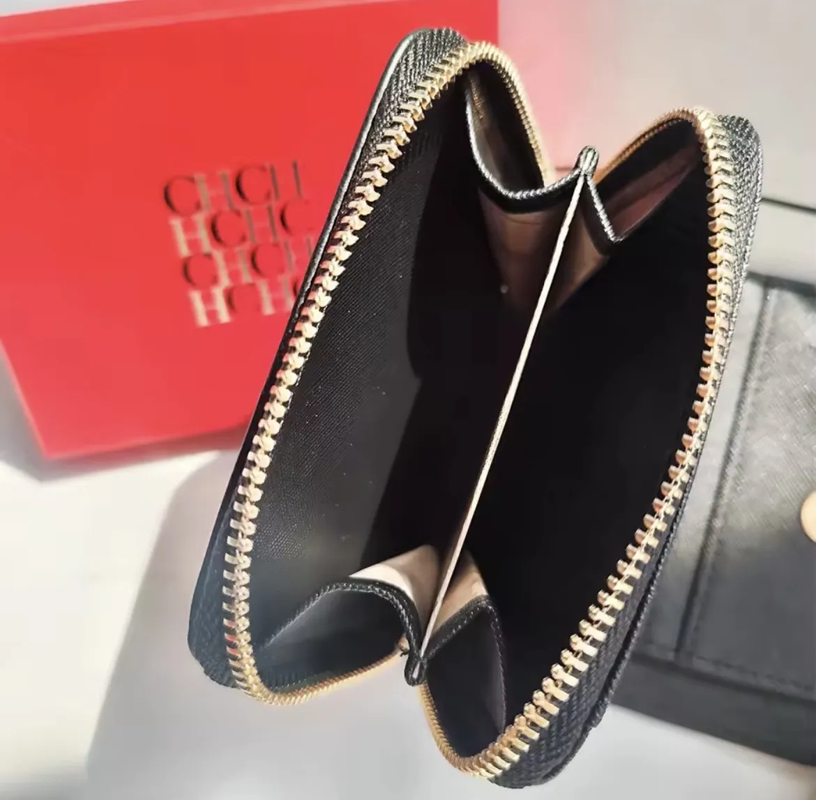 Billetera de lujo Carolina Herrera