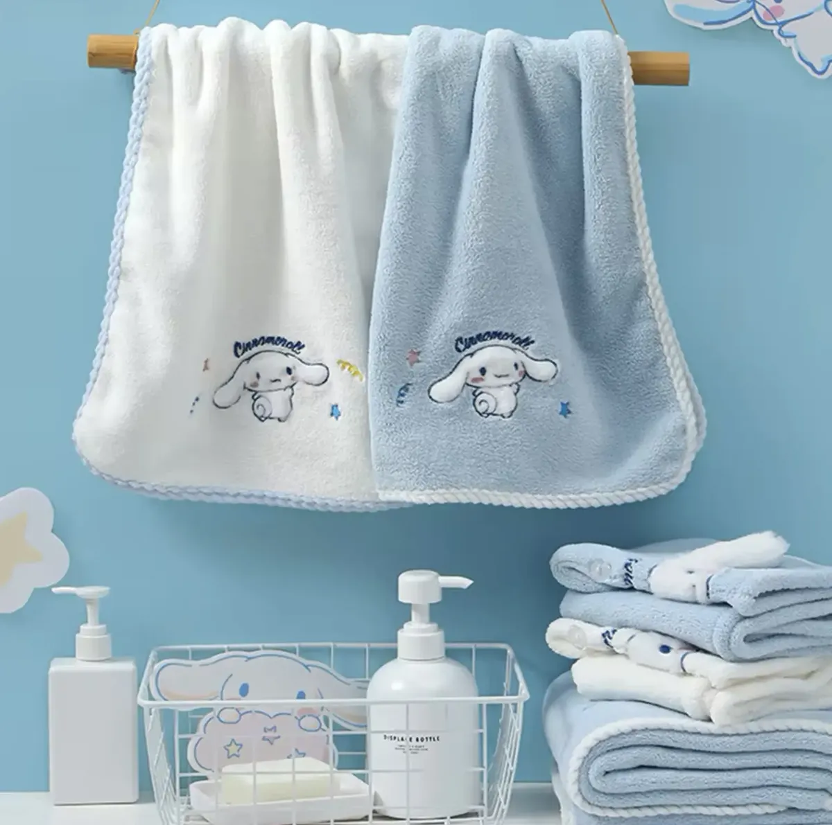 Toalla de Mano Sanrio Bordada Microfibra 35×75 cm